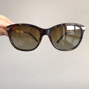BURBERRY SUNGLASSES tortoise